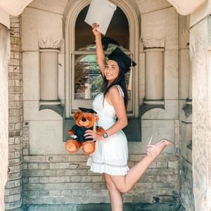 Meet your Posher, Salma